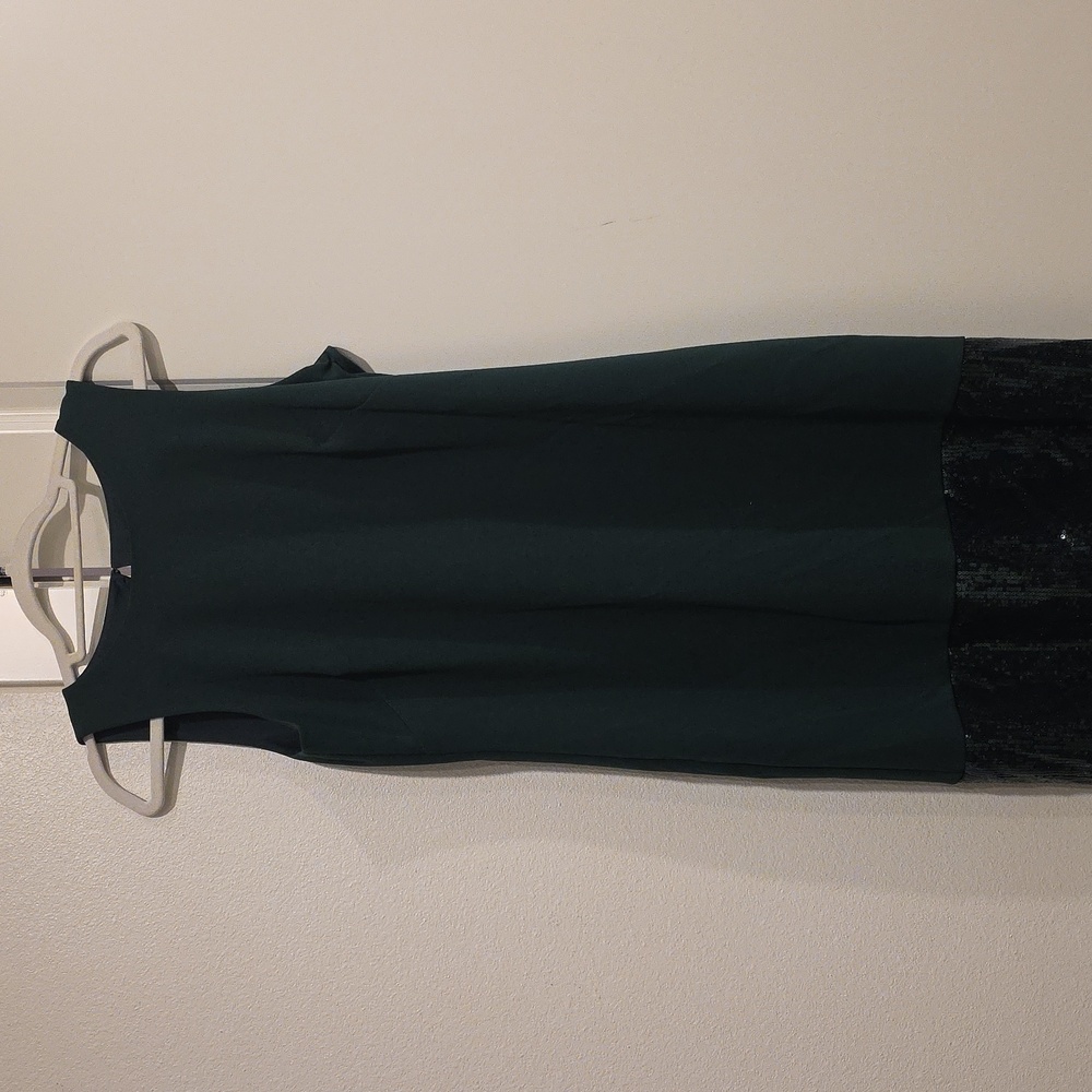 Vince Camuto Dark Green Midi Dress
